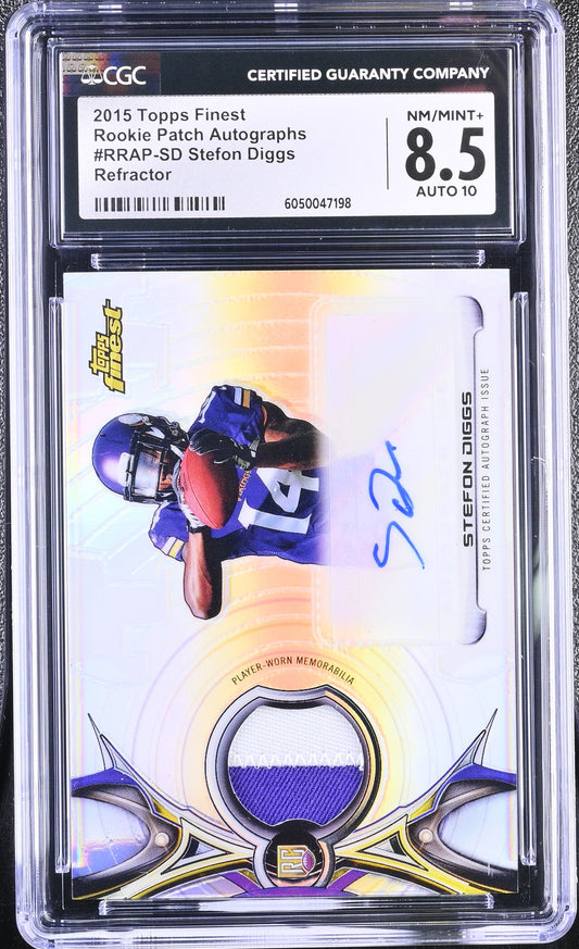 Stefon Diggs 2015 Finest #RRAP-SD Rookie Patch Autographs CGC 8.5